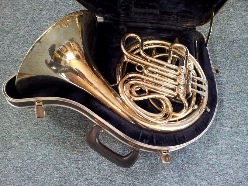 Conn 8D double French Horn